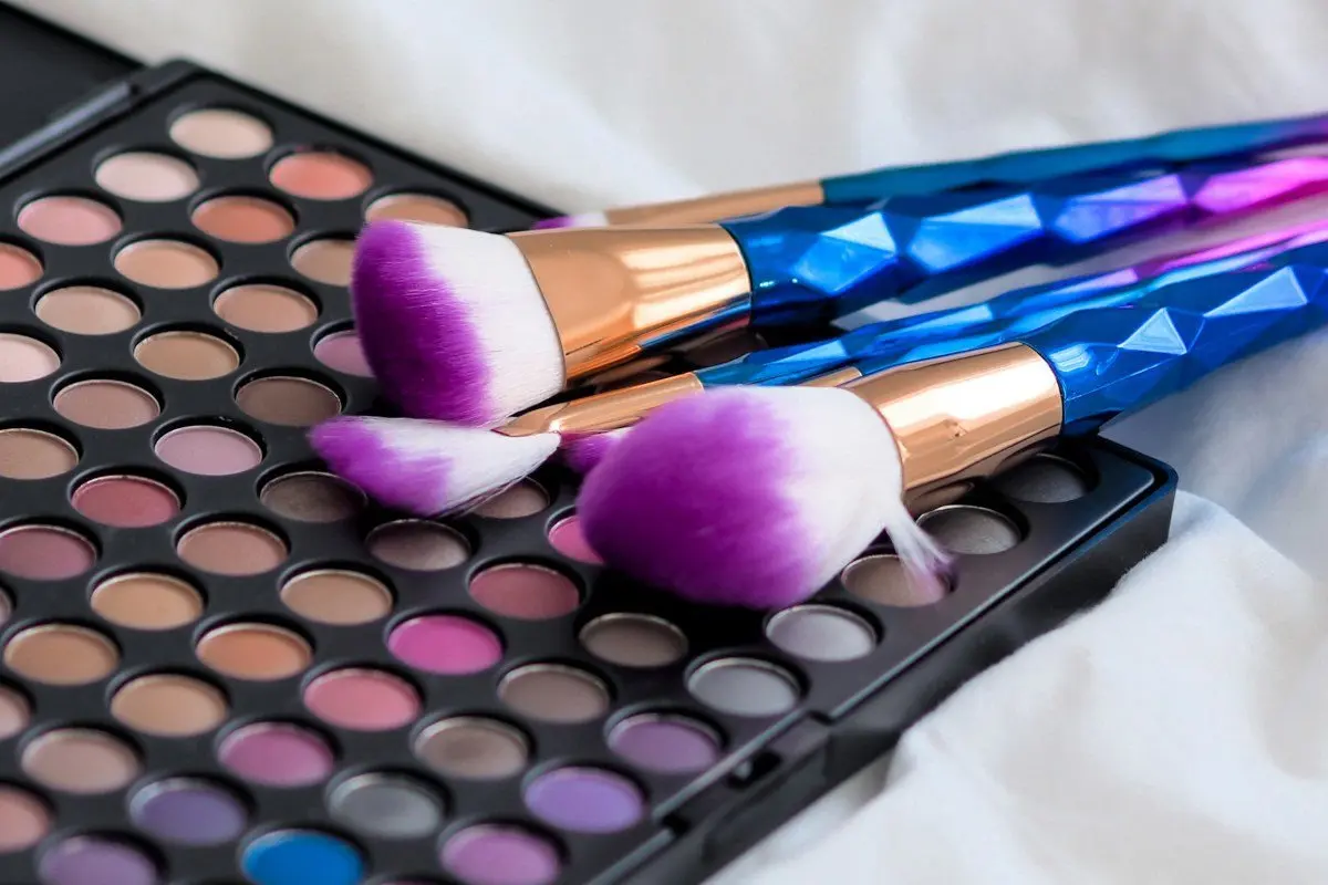Decoding Beauty Labels: Why Vegan Cosmetics Are Not Automatically Halal
