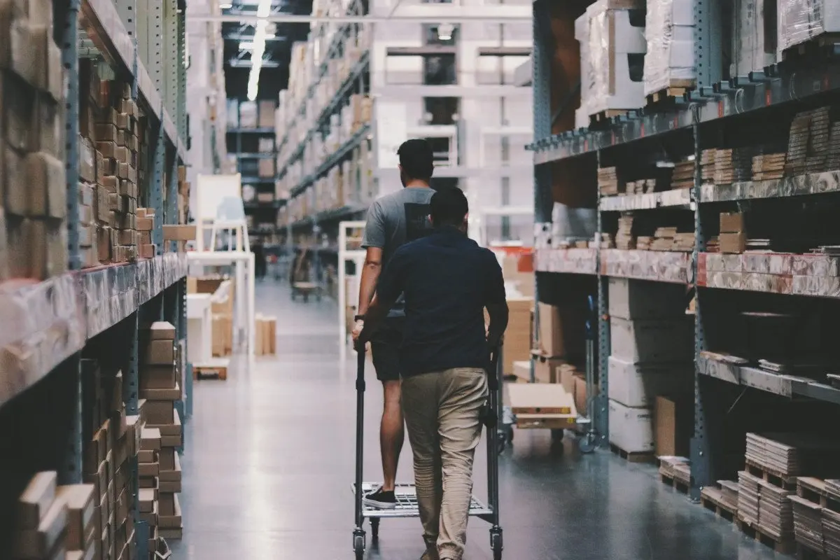 Navigating the Complexities of Halal Logistics: Standards, Controls, and Supply Chain Integrity